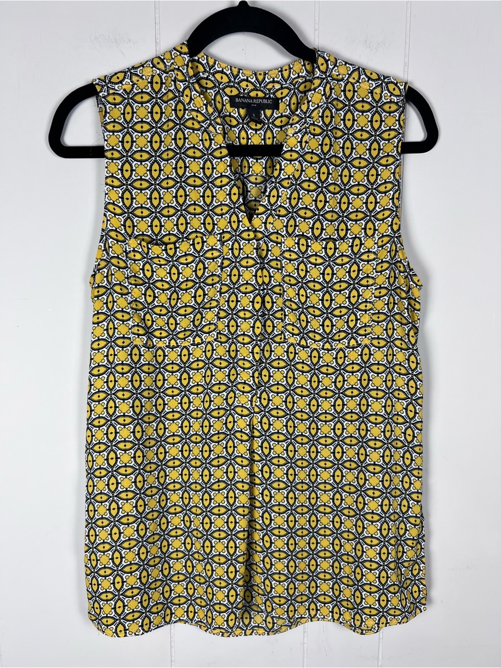 Banana Republic Yellow Printed Sleeveless Top Blouse with Pockets Size Small
